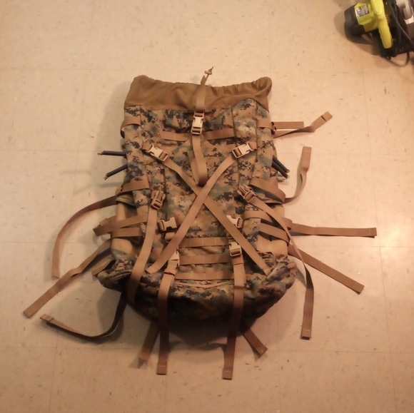 USMC marine corps arc'teryx tactical backpack APBO3 M67854-03-D-3025 NICE/XLARGE - Picture 1 of 16